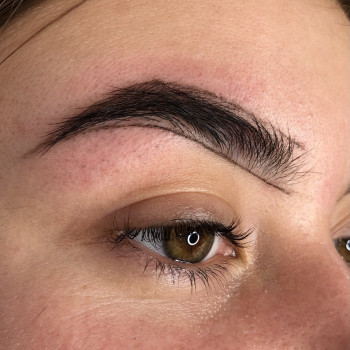 Розмітка брів перед фарбуванням