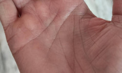 Парафінотерапія рук Майстер манікюру Ярина Дрогобич