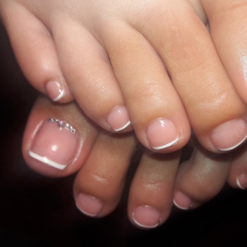 Педикюр Комплекс
                    Майстер манікюру Анна Івано-Франківськ