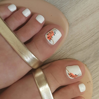 Педикюр (зняття+чистка+покриття гель-лаком)
                    Майстер манікюру Надія Львів