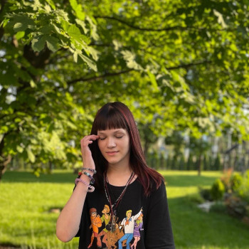 Яркие пряди освежают