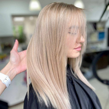 Женская стрижка бежевый блонд прямые волосы, фото - салон красоты BEAUTY PRO SALON