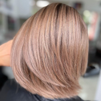 Женская стрижка карамельный цвет волос окрашивание блонд, фото - салон красоты BEAUTY PRO SALON