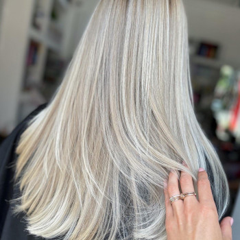 Пепельный цвет волос окрашивание прямые волосы, фото - салон красоты BEAUTY PRO SALON