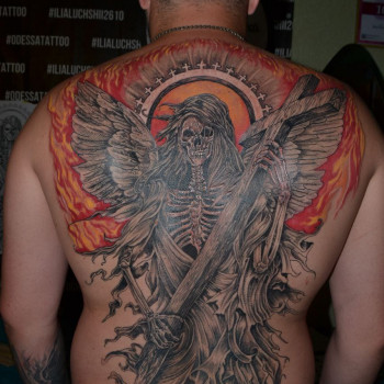 Тату мужские на спине скелет, фото - Тату мастер Илья Лучший