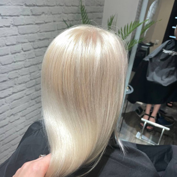 Фарбування волосся в один тон
                    Салон красоты Total Look Днепр