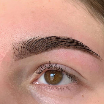 Брови (корекція + фарбування)
                    Салон краси Total Look Дніпро