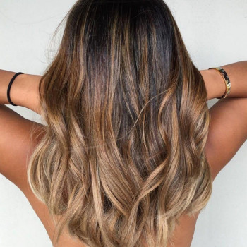 Покраска волос
                    Салон краси Виктория Київ