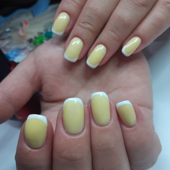 Маникюр + гель лак
                    Салон краси Виктория Київ