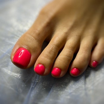 Педикюр з покриттям
                    Салон красоты Beauty Bar Винница