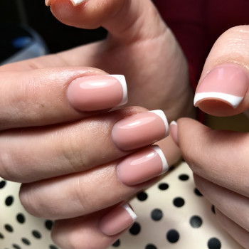 Манікюр
                    Бровист Марина Киев