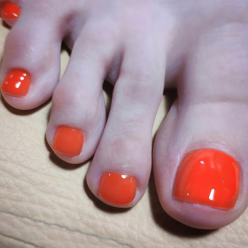 Повний педикюр з покриттям
                    Майстер манікюру Виктория Київ