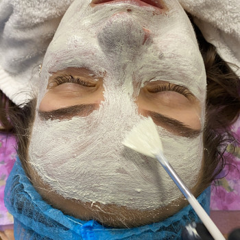 Массаж лица
                    Косметолог-инъекционист Виктория Киев