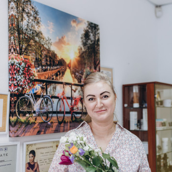 Массаж лица
                    Косметолог-инъекционист Виктория Киев