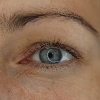 Ламінування вій
                    Перукар-візажист Дарья Запоріжжя