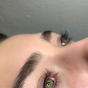 Ламинирование ресниц , окрашивание + ботокс