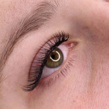 Нарощування вій 2Д
                    Лешмейкер Анна Киев