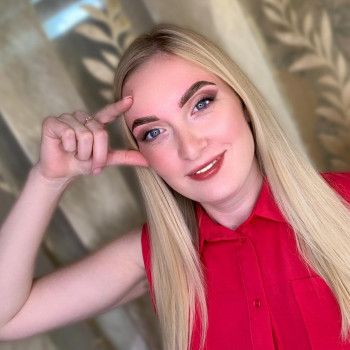 Моделювання та фарбування брів
                    Мастер перманентного макияжа Александра Кривой Рог