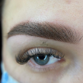 Перманент бровей

 