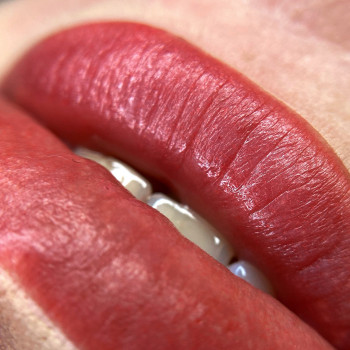 Перманентный макияж бровей, губ, век
                    Мастер перманентного макияжа Мария Днепр