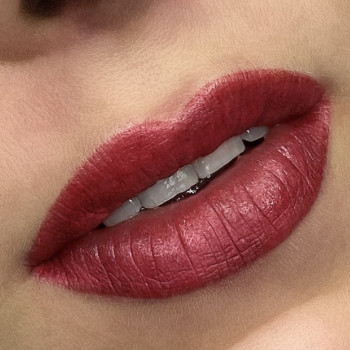 Увеличение губ
                    Косметолог-инъекционист Татьяна Одесса