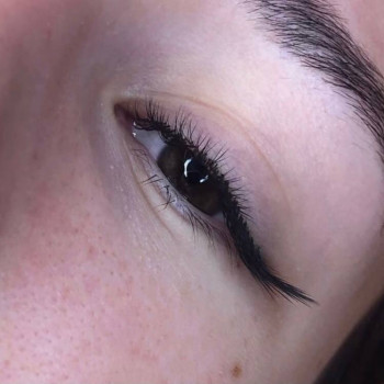 Наращивание ресниц
                    Салон красоты De Lars beauty studio Ирпень