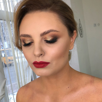 Макіяж
                    Мастер перманентного макияжа Юля Киев