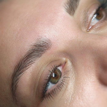 Брови LUX восстановление формы и напыление
                    Мастер перманентного макияжа Оксана Киев