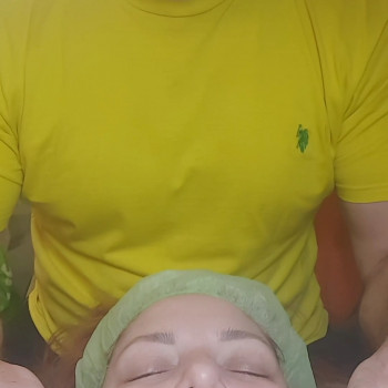 Масаж обличчя