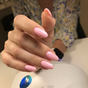 Маникюр + покрытие гель лаком
                    Майстер манікюру Вероника Київ