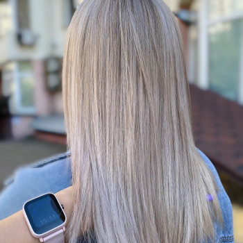 Фарбування з освітленням, шатуш
                    Салон красоты Fargo Киев