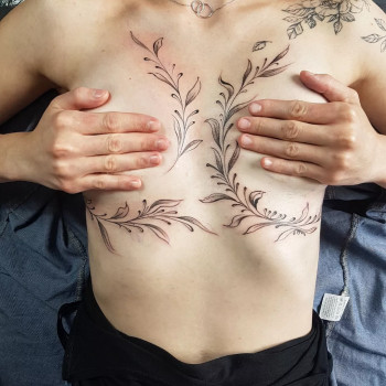 женские, под грудью, ветка, между грудью