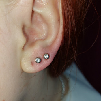 Пирсинг, прокол ушей, пупка, микродермал Александрия
                    Салон красоты LASH&BEAUTY STUDIO Александрия