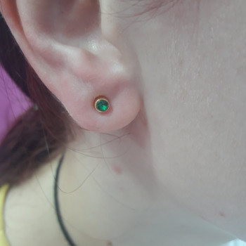 Пирсинг, прокол ушей, пупка, микродермал Александрия
                    Салон красоты LASH&BEAUTY STUDIO Александрия