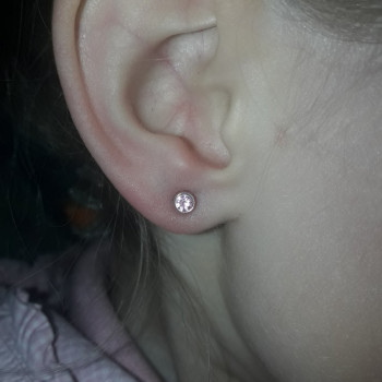 Пирсинг, прокол ушей, пупка, микродермал Александрия
                    Салон красоты LASH&BEAUTY STUDIO Александрия