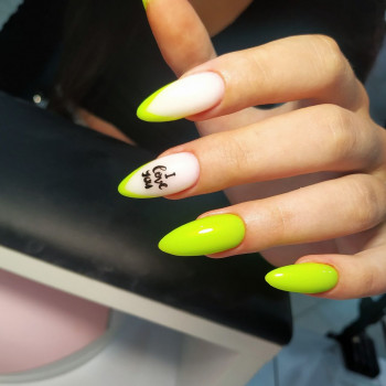 Наращивание ногтей Александрия
                    Салон красоты LASH&BEAUTY STUDIO Александрия