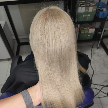 Тотал блондин, блонд від коріння
                    Парикмахер-колорист Олеся Днепр