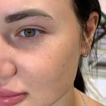 Комплекс долговременная укладка бровей с коррекцией и окрашиванием краской
                    Салон красоты Festival Beauty Запорожье