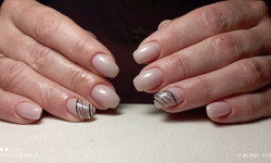 Корекція гелем, укріплення гелем. Майстер манікюру Юлия Ромни