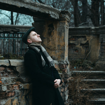 чоловіча фотосесія, фотосесія у руїнах