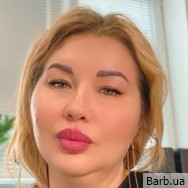Викладач курсів краси Карина Панариева на Barb.ua