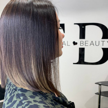 Окрашивание волос
                    Перукар-колорист Валерия Запоріжжя