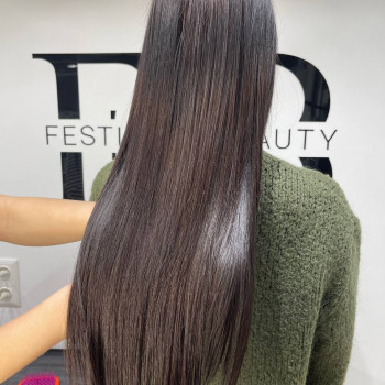 Окрашивание волос
                    Перукар-колорист Валерия Запоріжжя