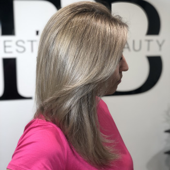 Окрашивание волос
                    Перукар-колорист Валерия Запоріжжя