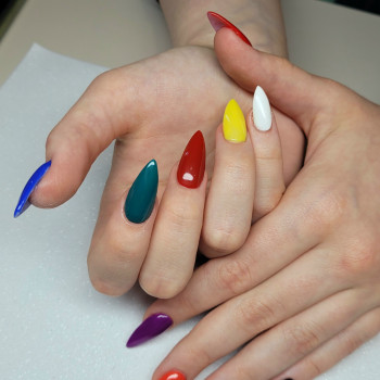 Манікюр мигдаль різнокольоровий, фото - Майстер манікюру Вікторія Гришина