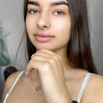 Оформлення брів хною чи фарбою
                    Бровіст Елена Дніпро