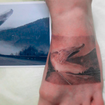 тату пейзаж та кит