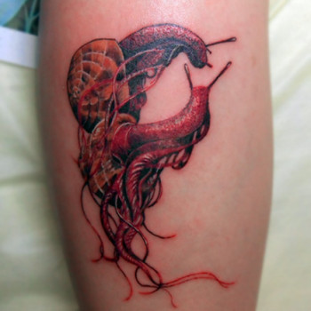 тату равлики червоні