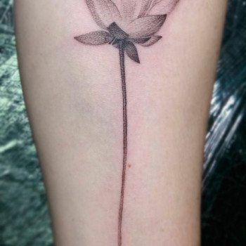 тату чб квітка