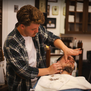 Гоління
                    Барбершоп М15 Київ